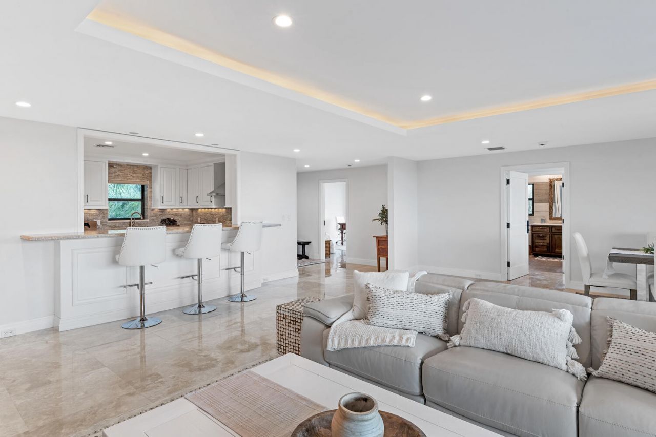 2785 Polo Island Drive, Unit J301, Wellington, FL 33414 Photo