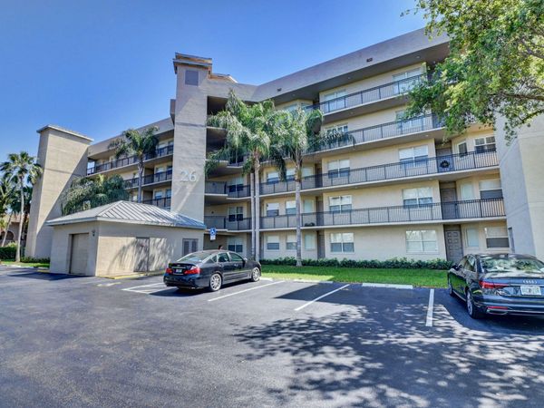 26 Royal Palm Way, Unit 101, Boca Raton, FL 33432