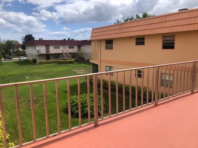 662 Saxony Trail N, Delray Beach, FL 33446 Photo