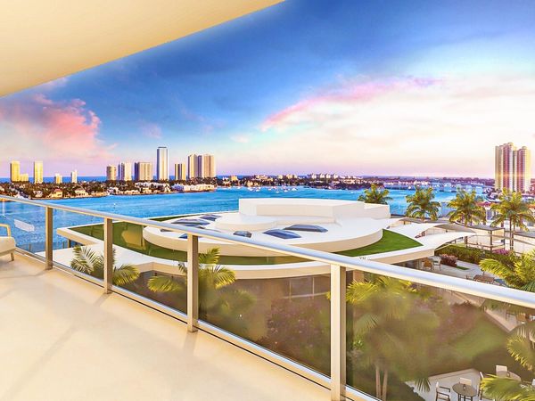 220 Lake Shore Drive, Unit 907, Lake Park, FL 33403