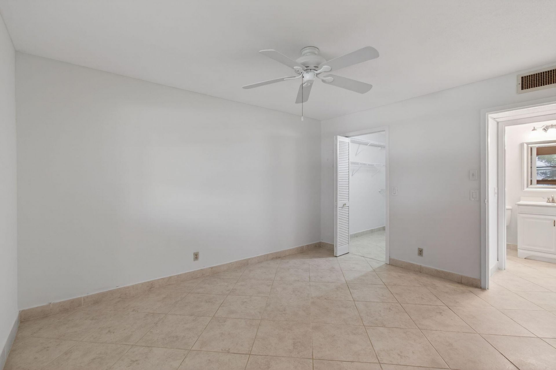 228 Brittany E, Delray Beach, FL 33446 Photo