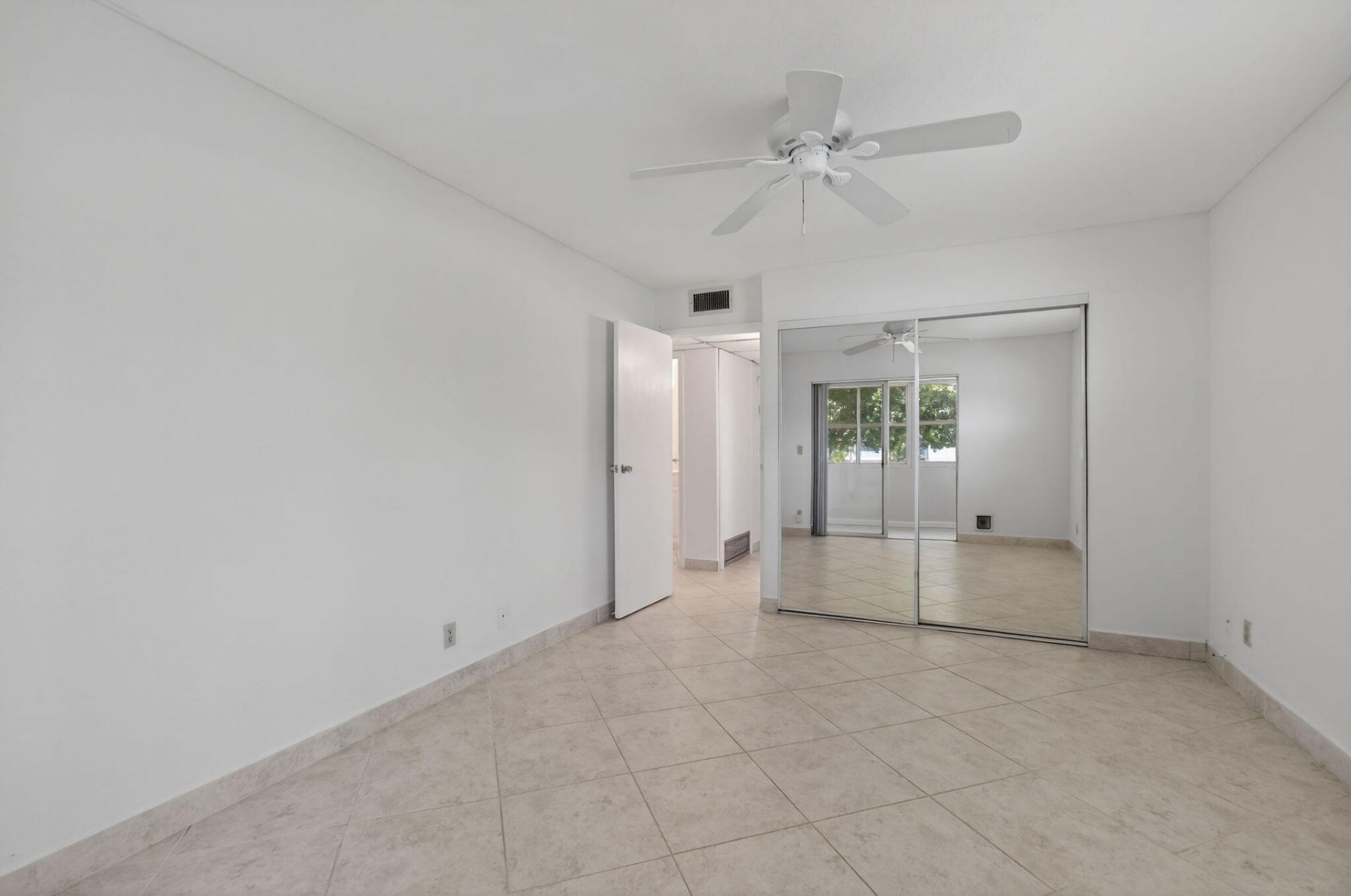 228 Brittany E, Delray Beach, FL 33446 Photo