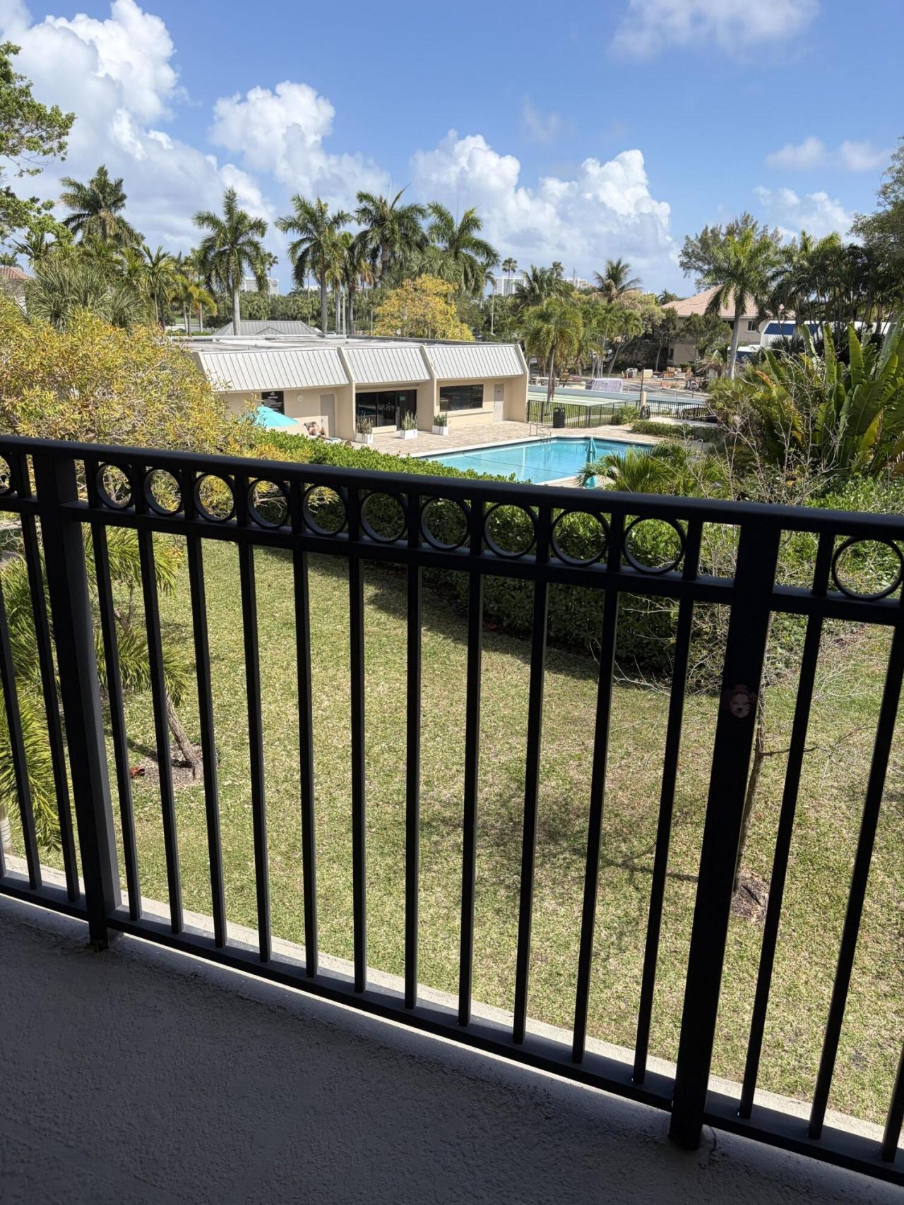 27 Royal Palm Way, Unit 304, Boca Raton, FL 33432 Photo