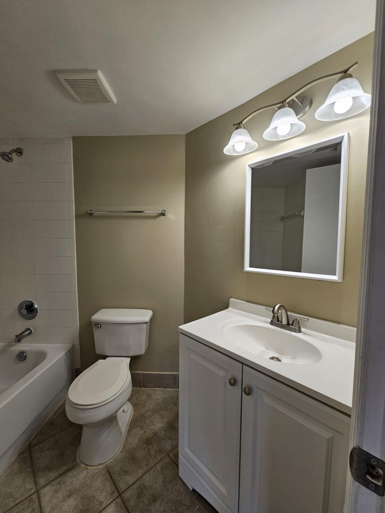 4187 N Haverhill Road, Unit 517, West Palm Beach, FL 33417 Photo