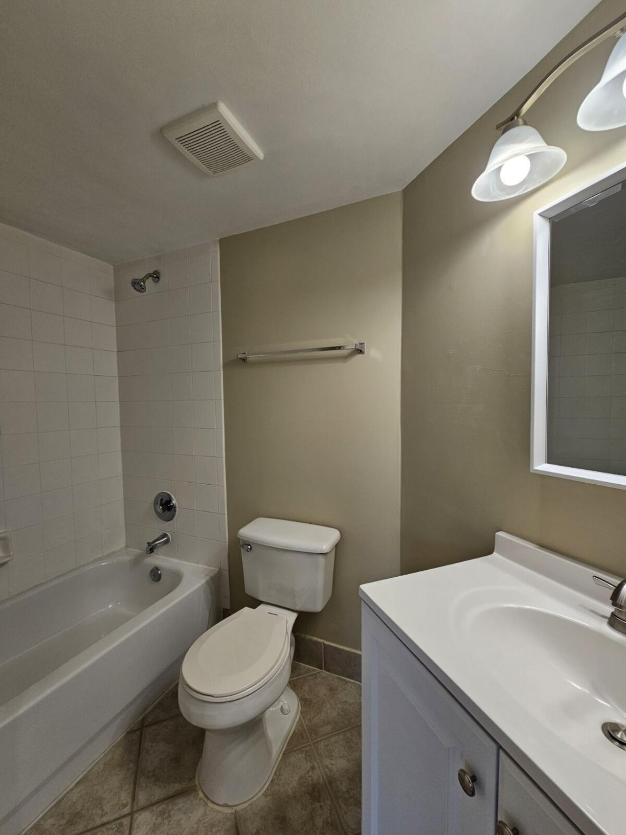 4187 N Haverhill Road, Unit 517, West Palm Beach, FL 33417 Photo