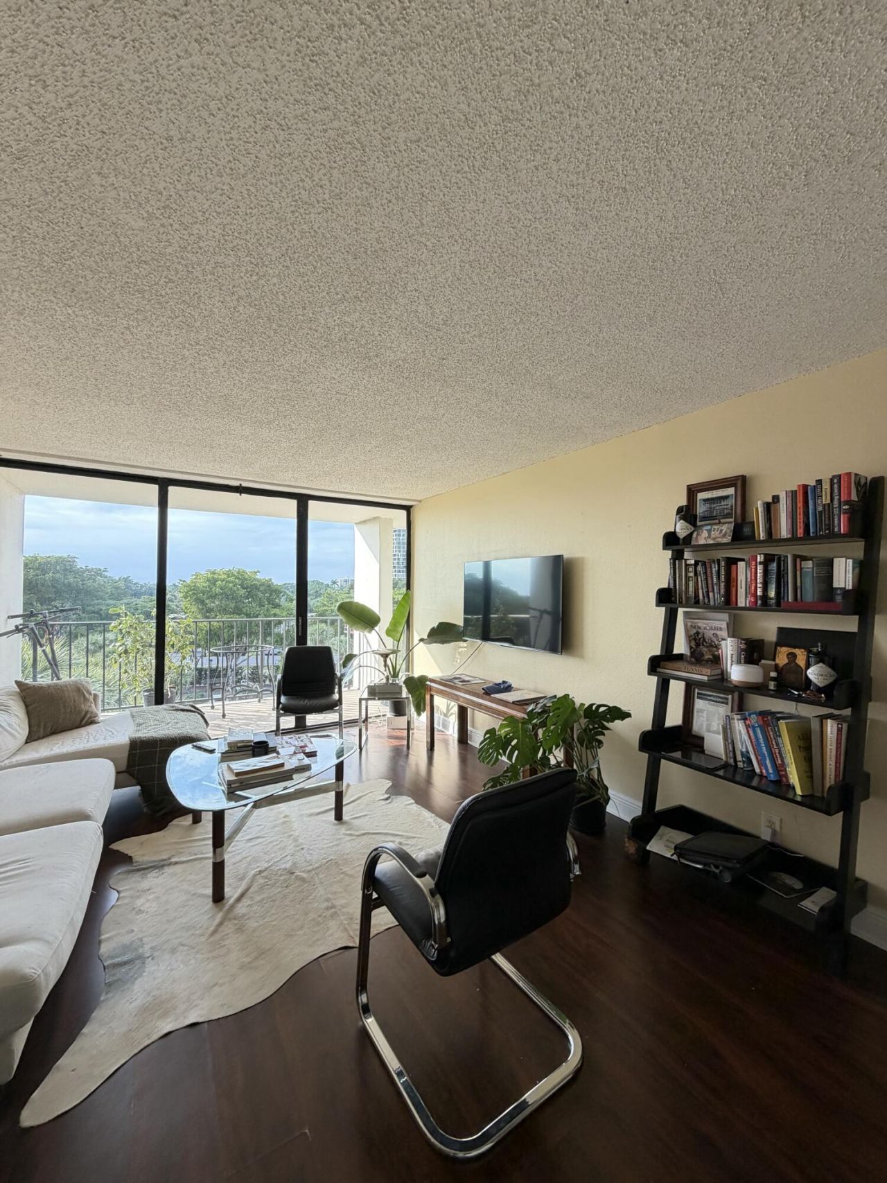 1830 Embassy Drive, Unit 506, West Palm Beach, FL 33401 Photo