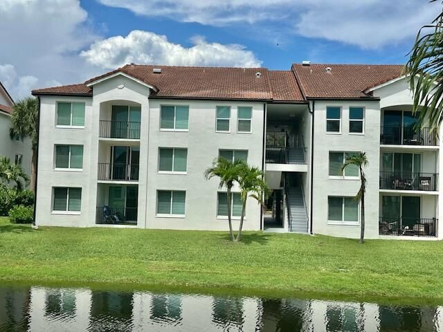615 Villa Circle, Unit 615, Boynton Beach, FL 33435 Photo