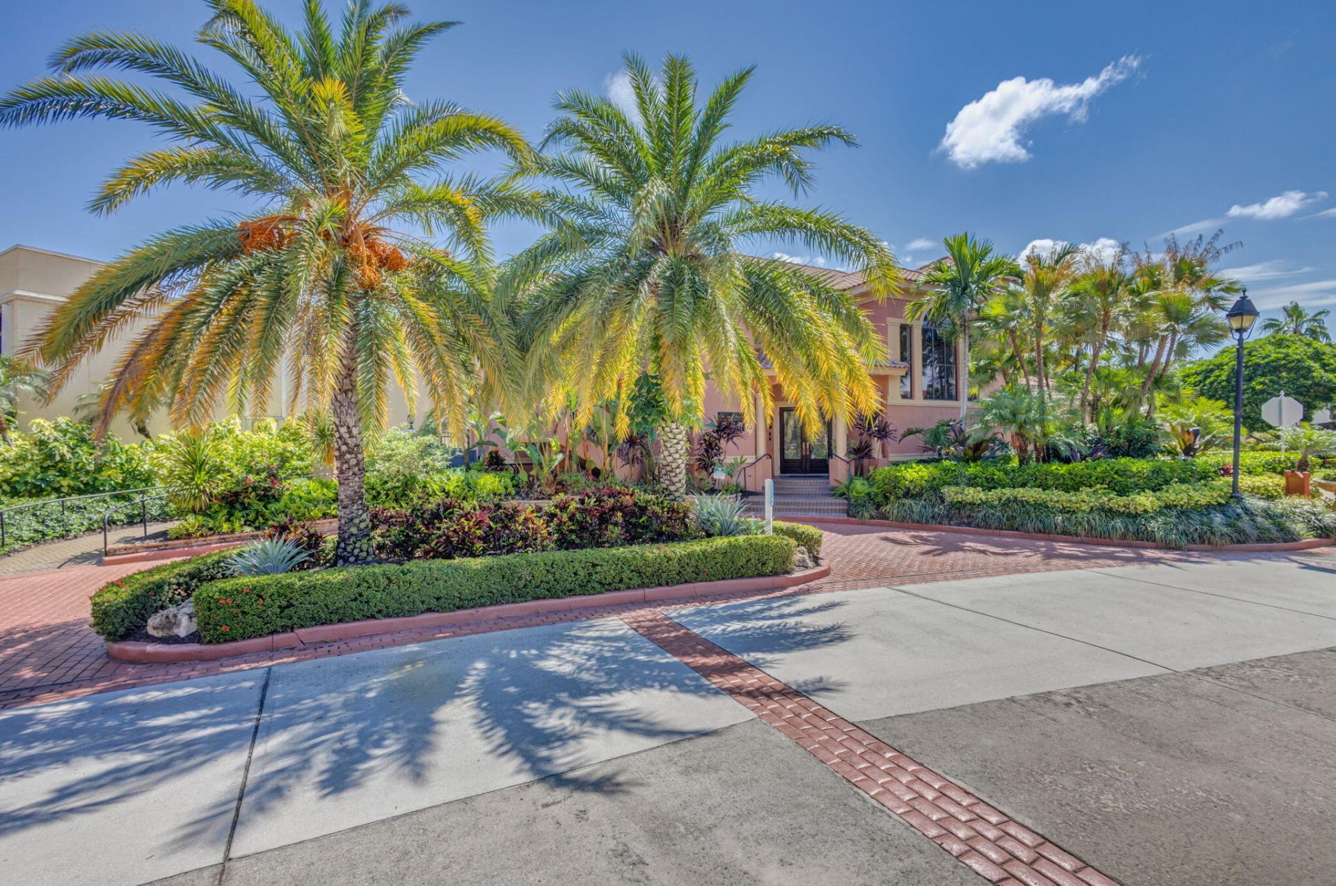 500 Uno Lago Drive, Unit 404, Juno Beach, FL 33408 Photo