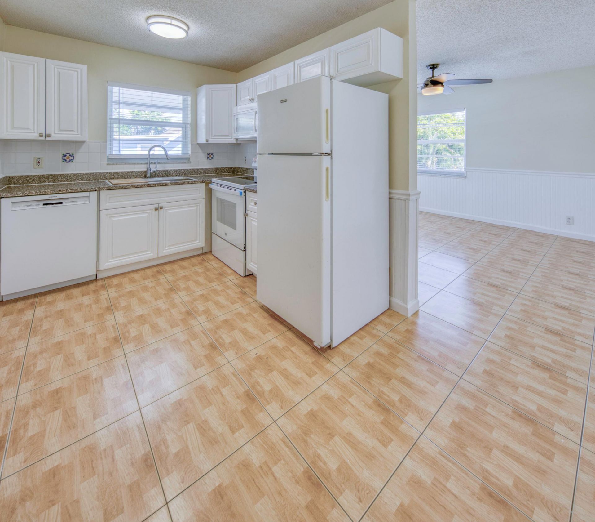 330 N J Street, Unit 8, Lake Worth Beach, FL 33460 Photo