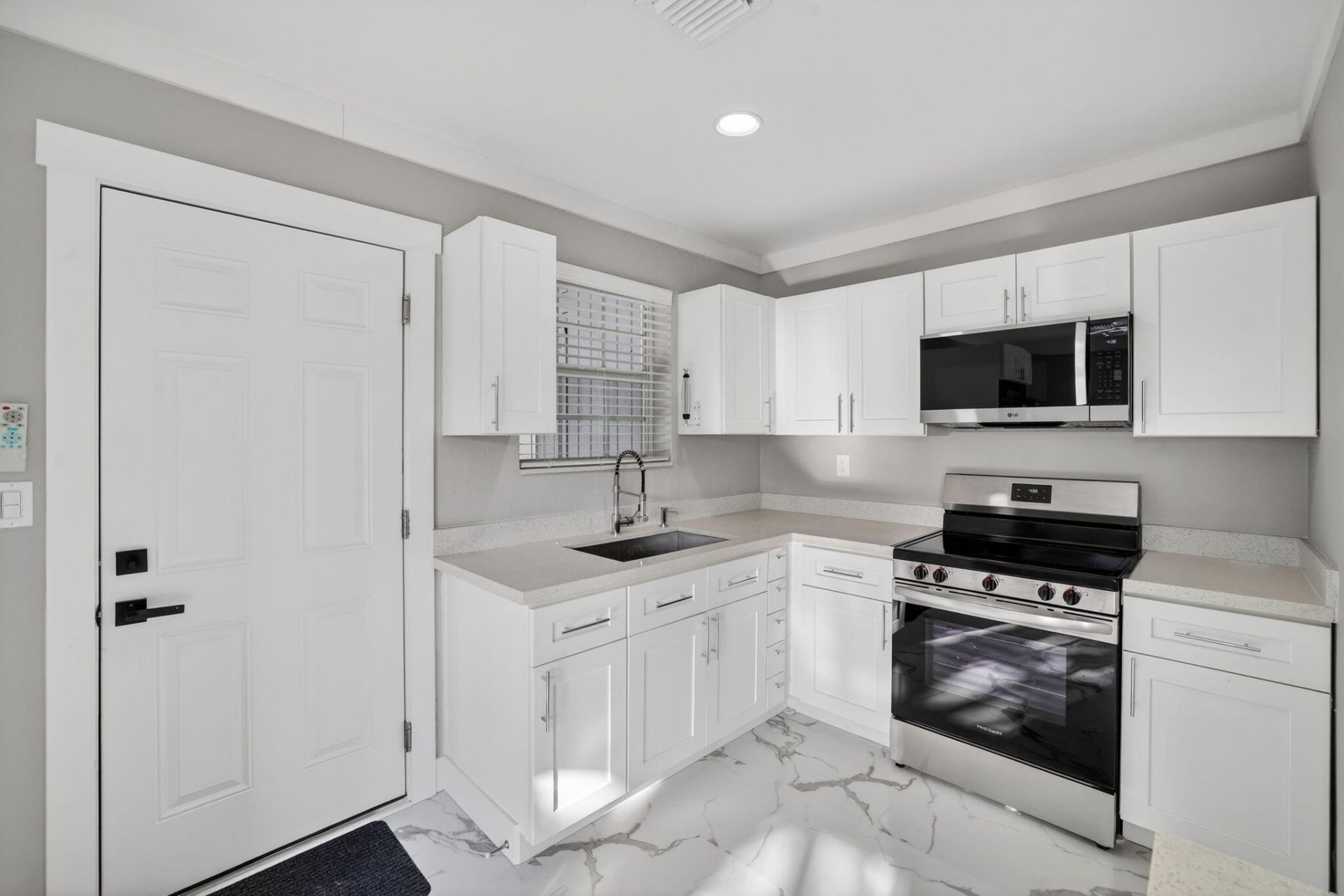 108 SW 24th Avenue, Fort Lauderdale, FL 33312 Photo