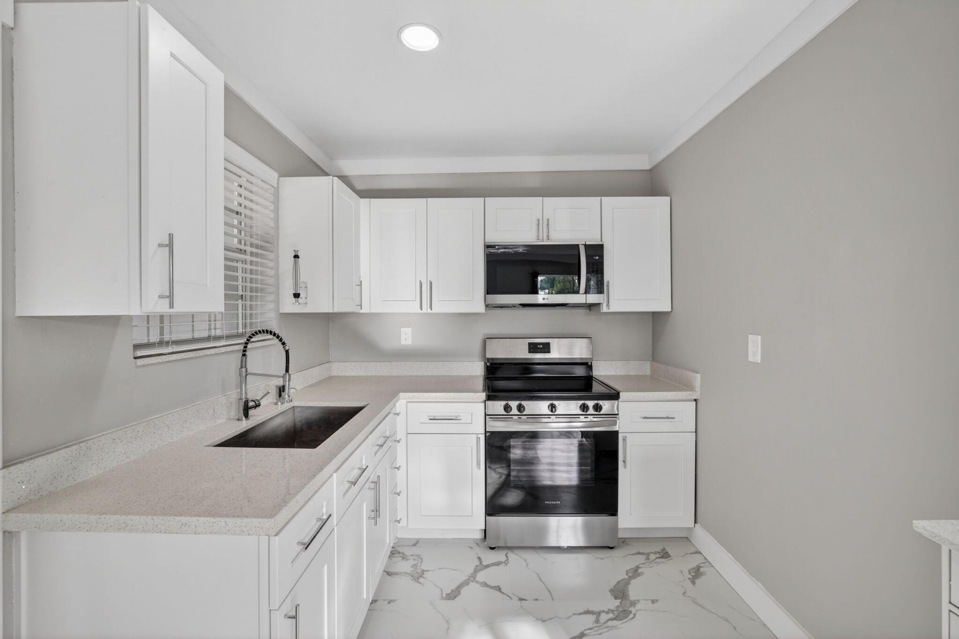 108 SW 24th Avenue, Fort Lauderdale, FL 33312 Photo