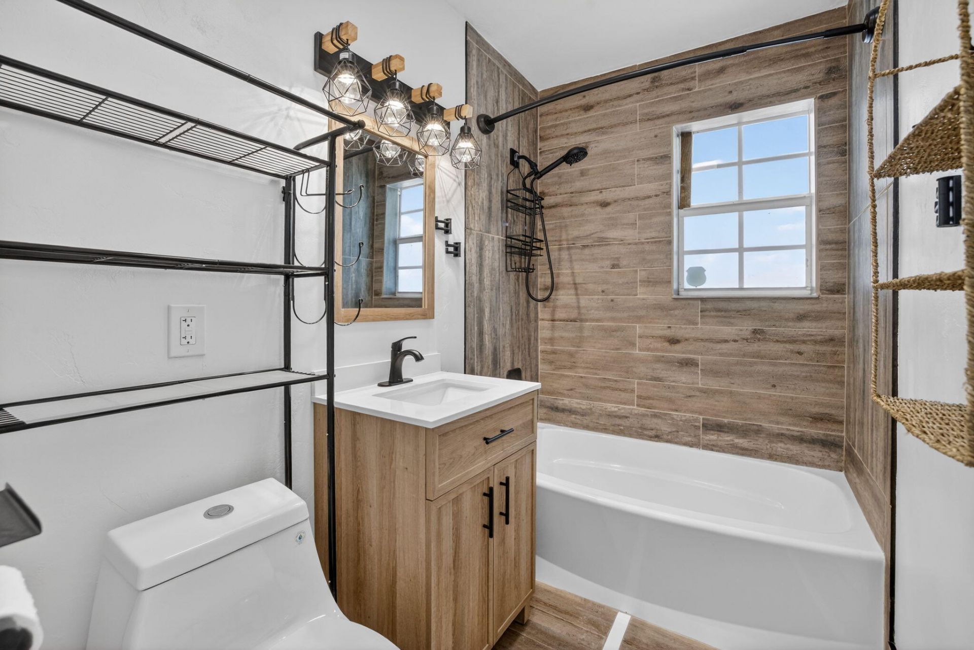 108 SW 24th Avenue, Fort Lauderdale, FL 33312 Photo