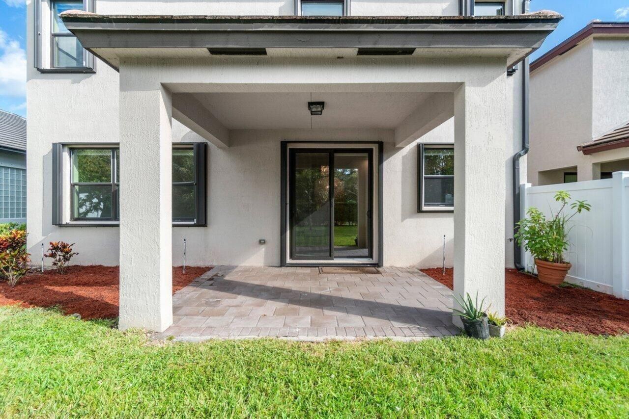 5643 Sandbirch Way, Lake Worth, FL 33463 Photo