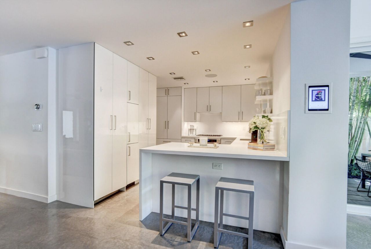 717 NE 1st Court, Delray Beach, FL 33483 Photo