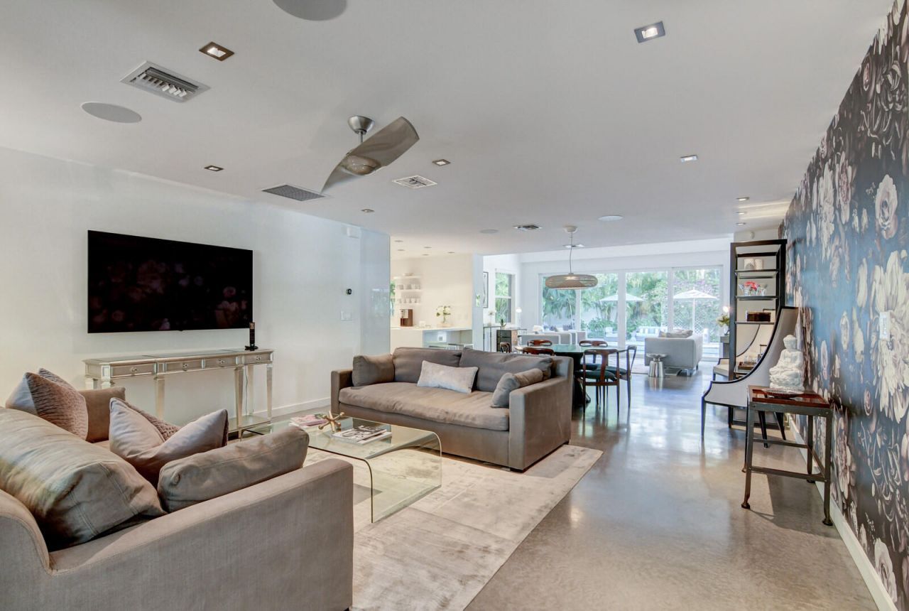 717 NE 1st Court, Delray Beach, FL 33483 Photo