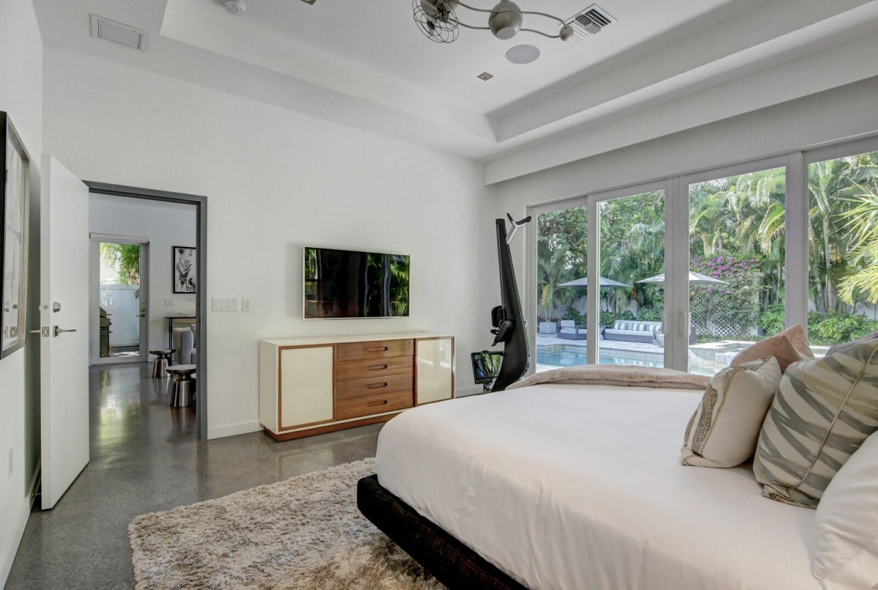 717 NE 1st Court, Delray Beach, FL 33483 Photo