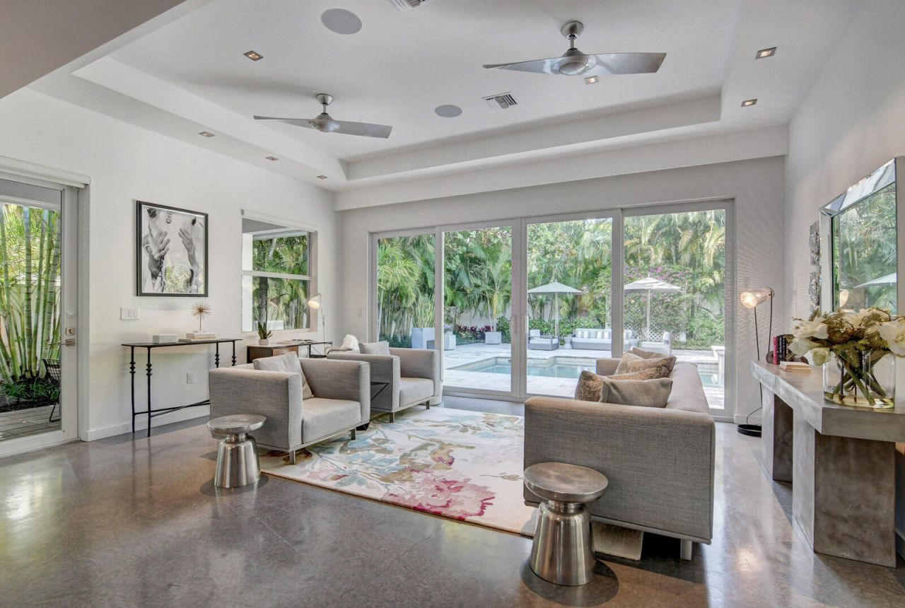 717 NE 1st Court, Delray Beach, FL 33483 Photo