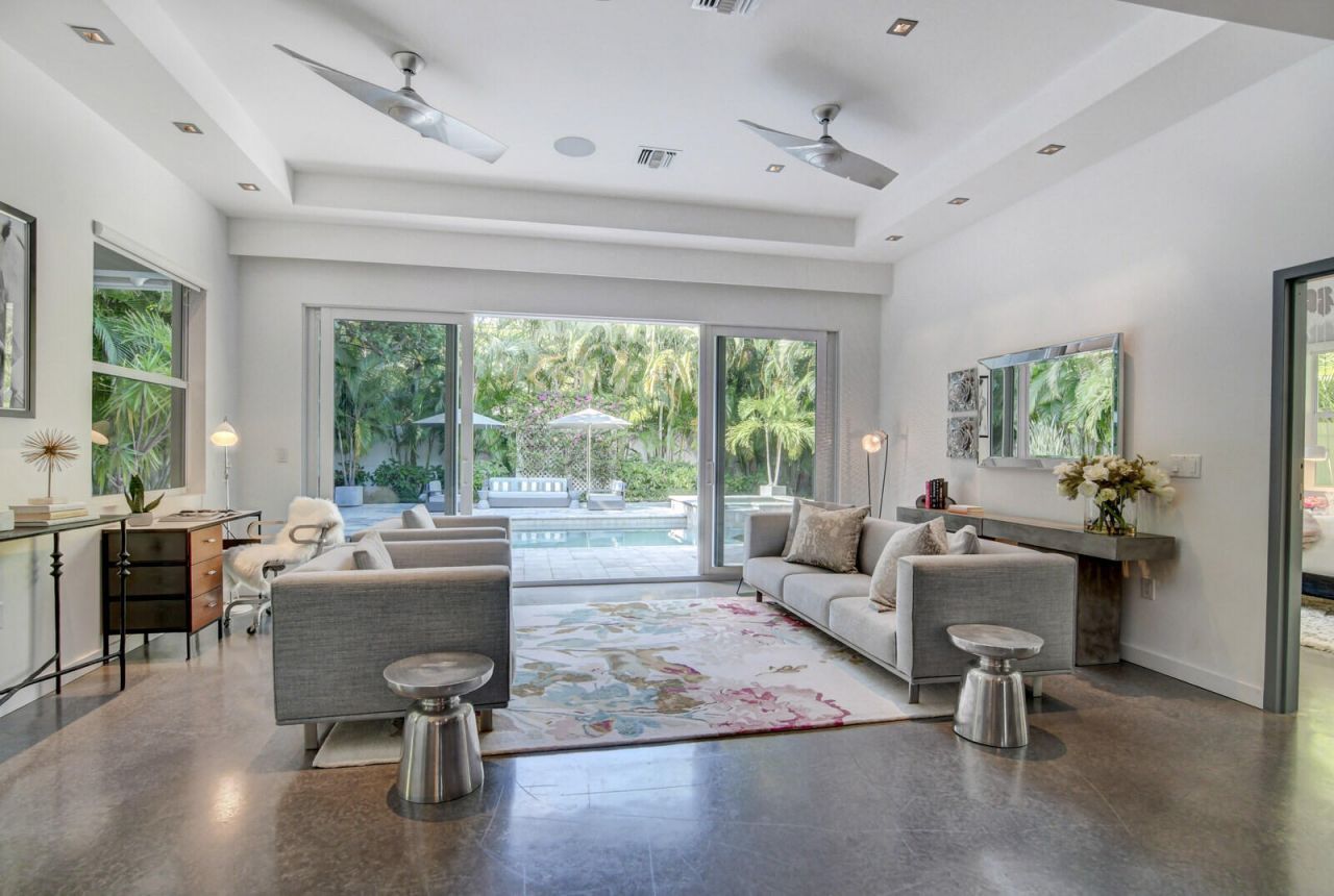 717 NE 1st Court, Delray Beach, FL 33483 Photo