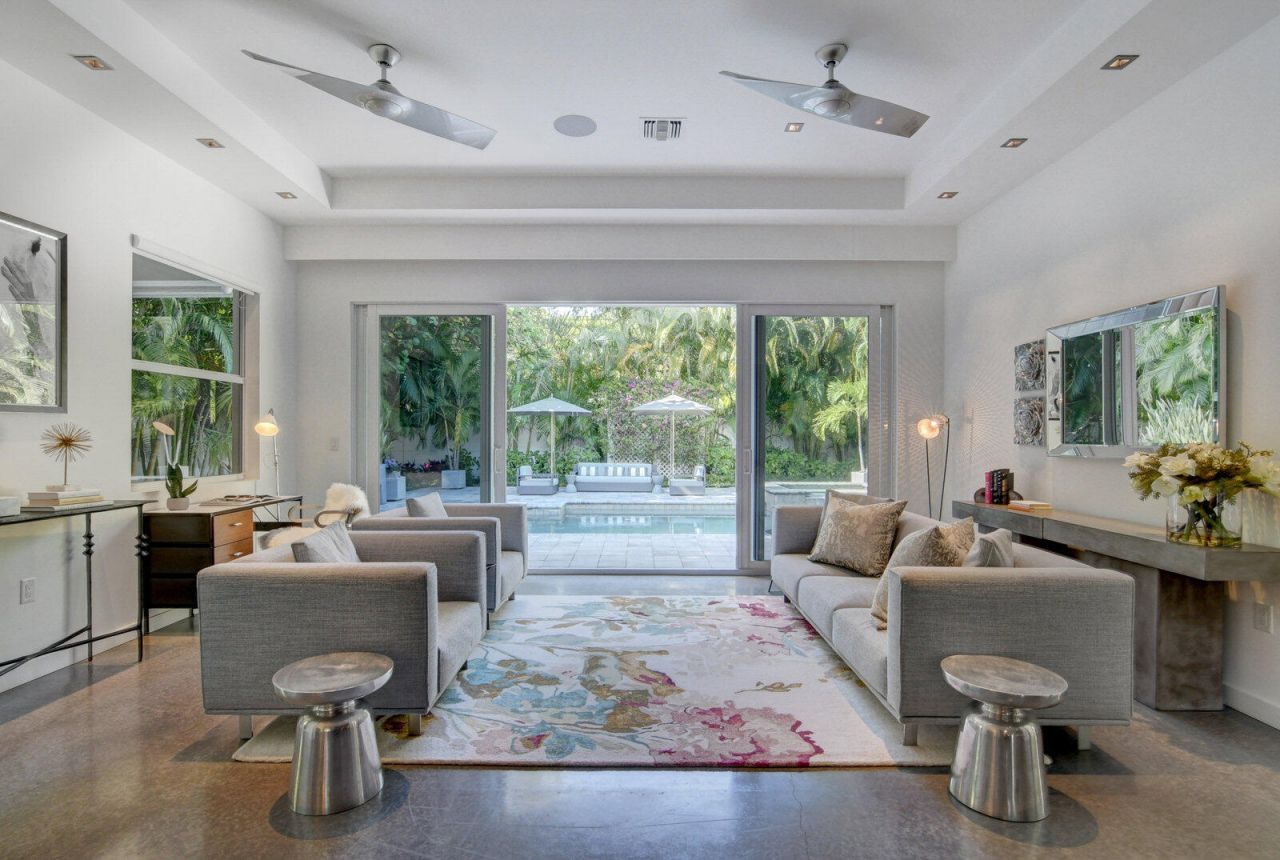 717 NE 1st Court, Delray Beach, FL 33483 Photo