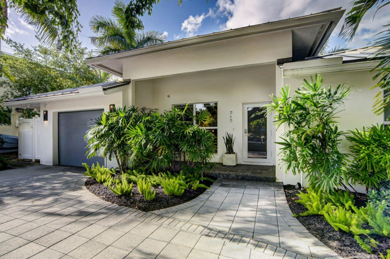 717 NE 1st Court, Delray Beach, FL 33483 Photo