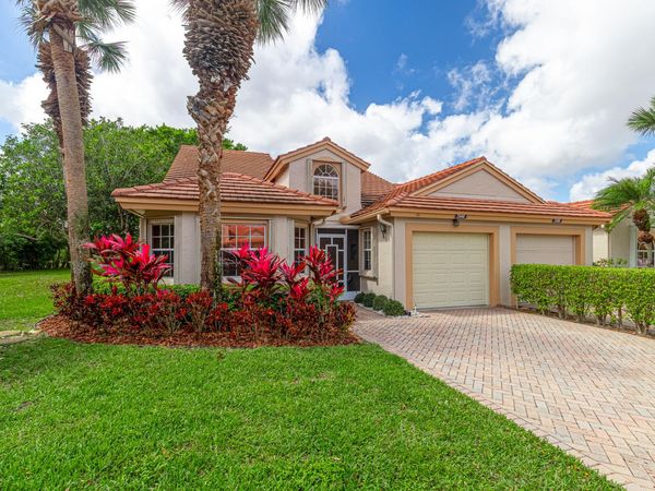 7540 Diamond Pointe Circle, Delray Beach, FL 33446