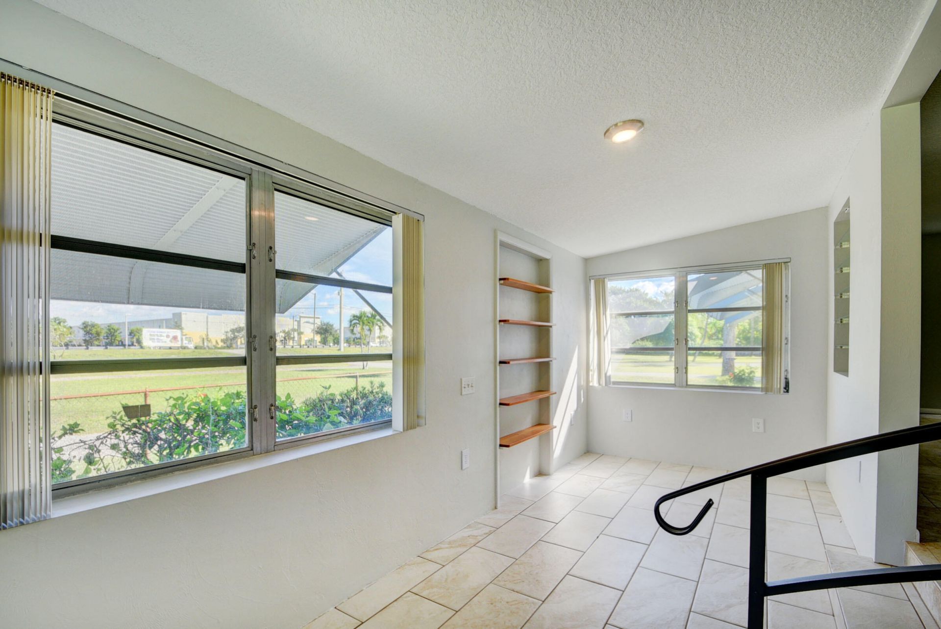 6698 Belvedere Road, West Palm Beach, FL 33413 Photo