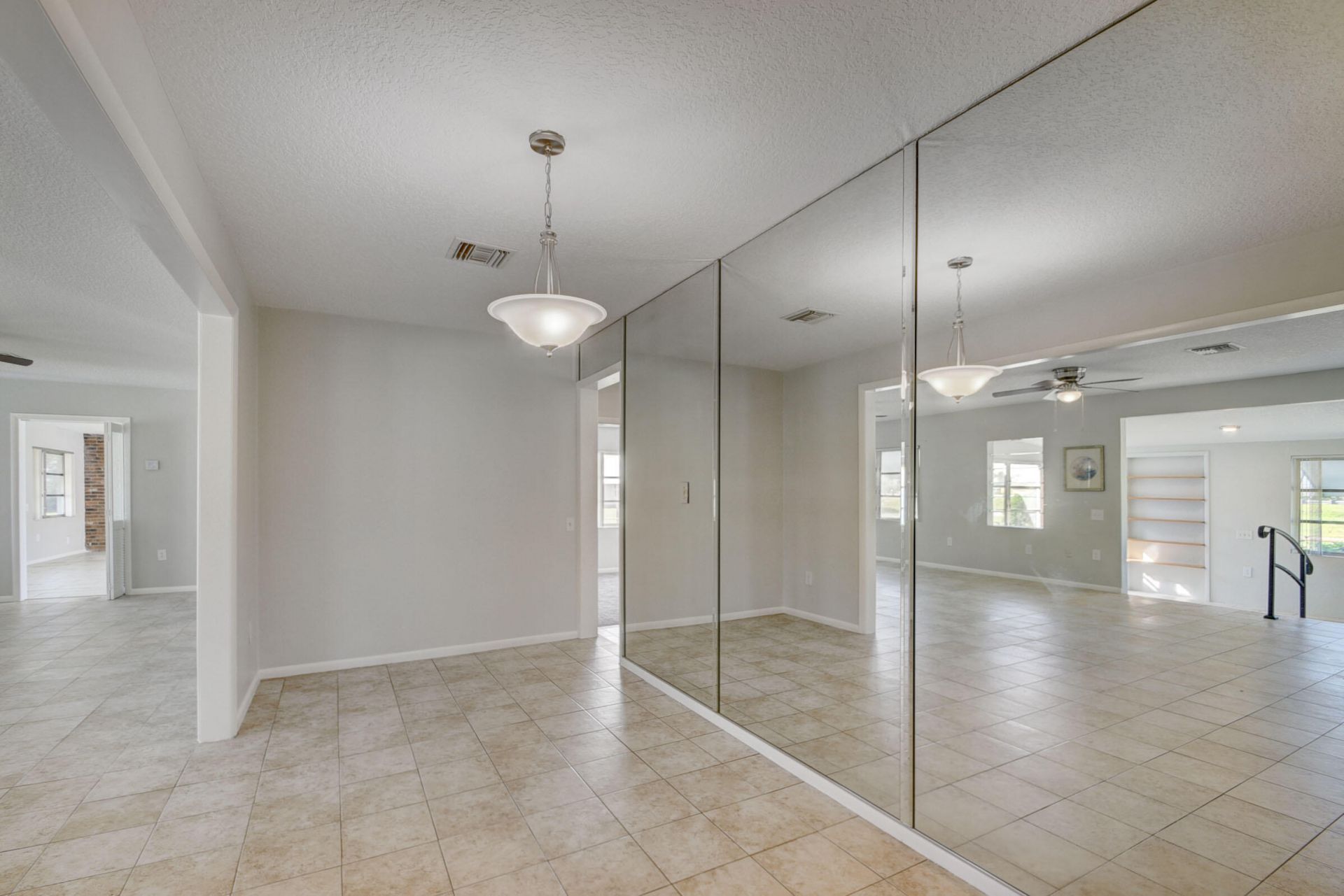 6698 Belvedere Road, West Palm Beach, FL 33413 Photo