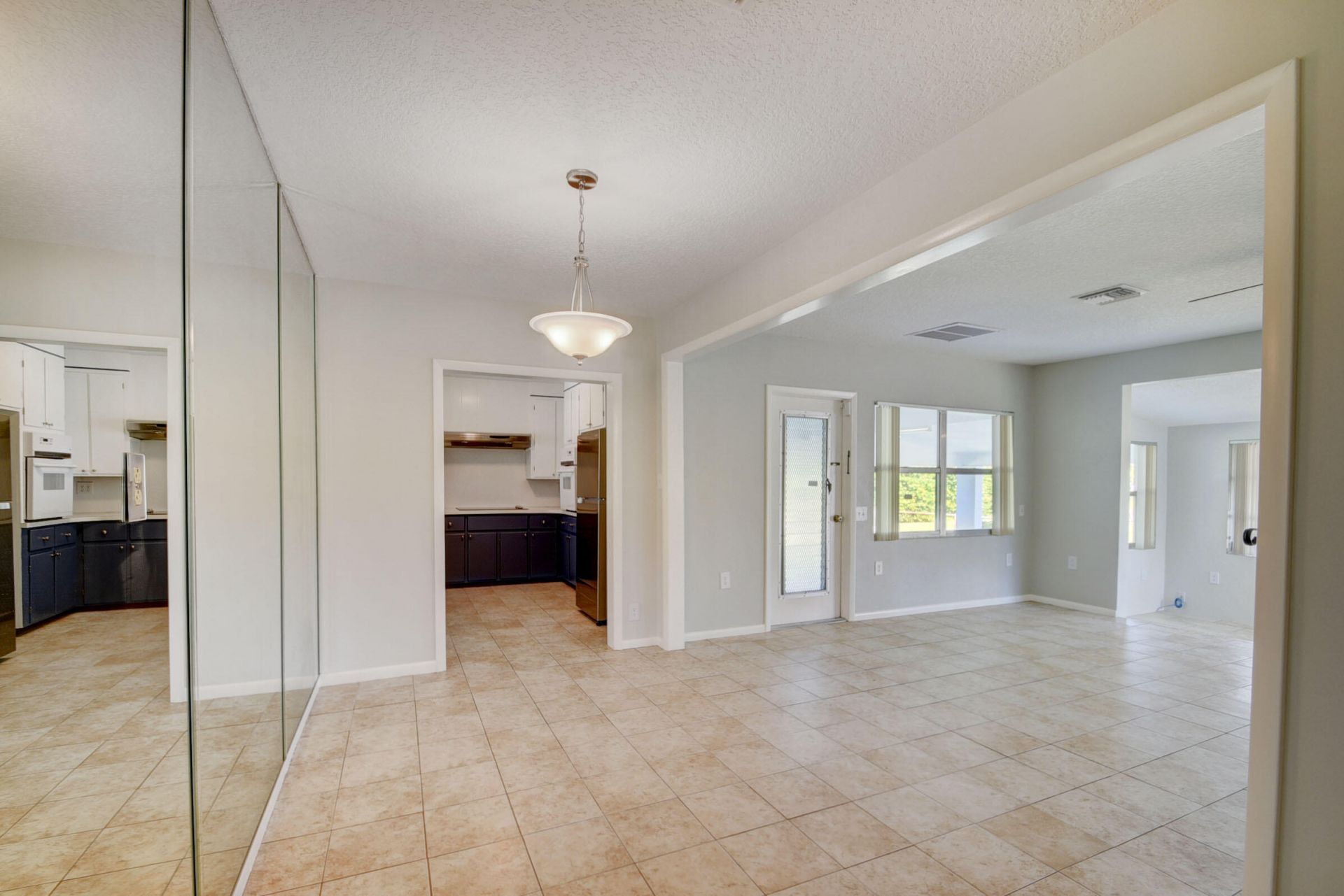 6698 Belvedere Road, West Palm Beach, FL 33413 Photo