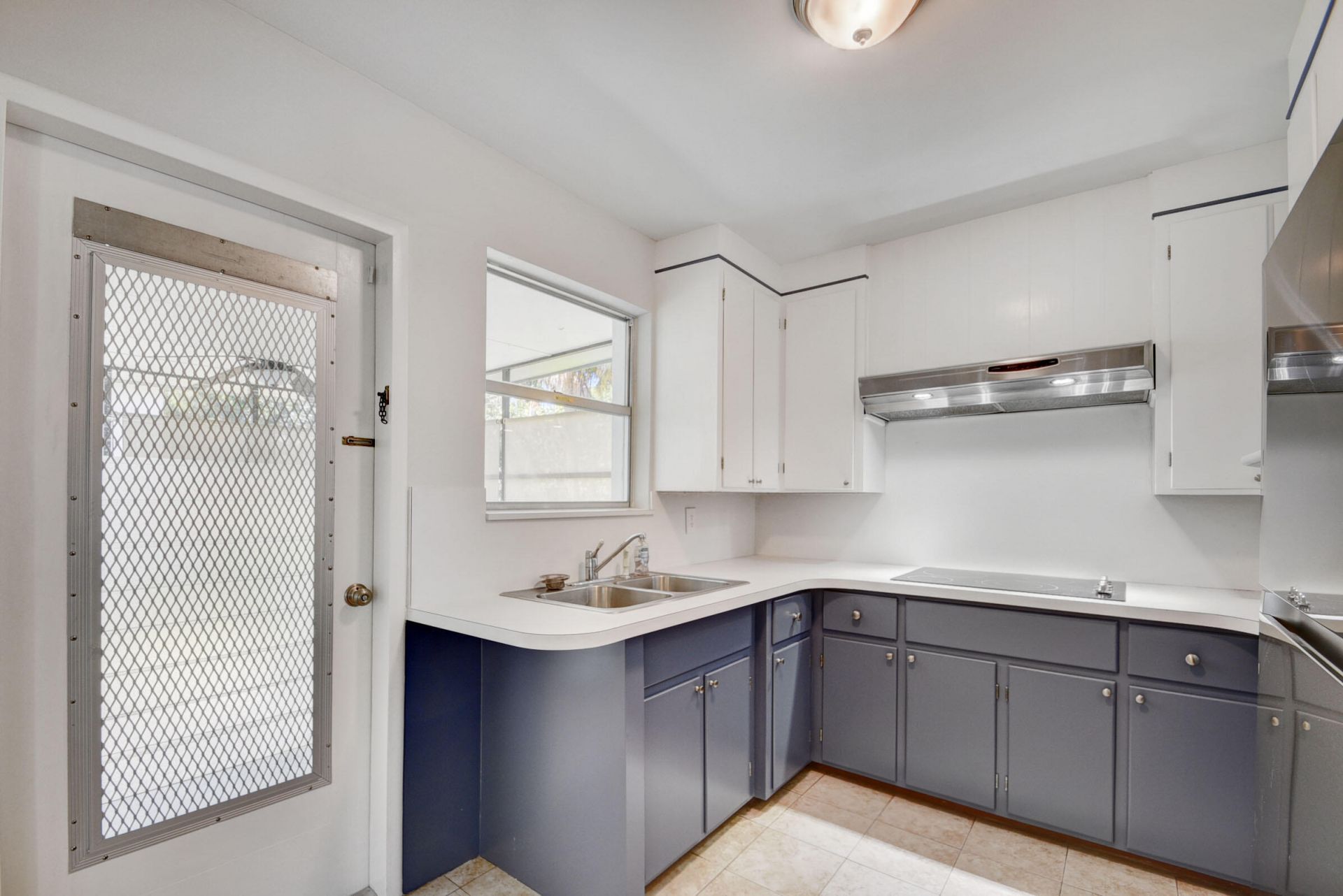 6698 Belvedere Road, West Palm Beach, FL 33413 Photo