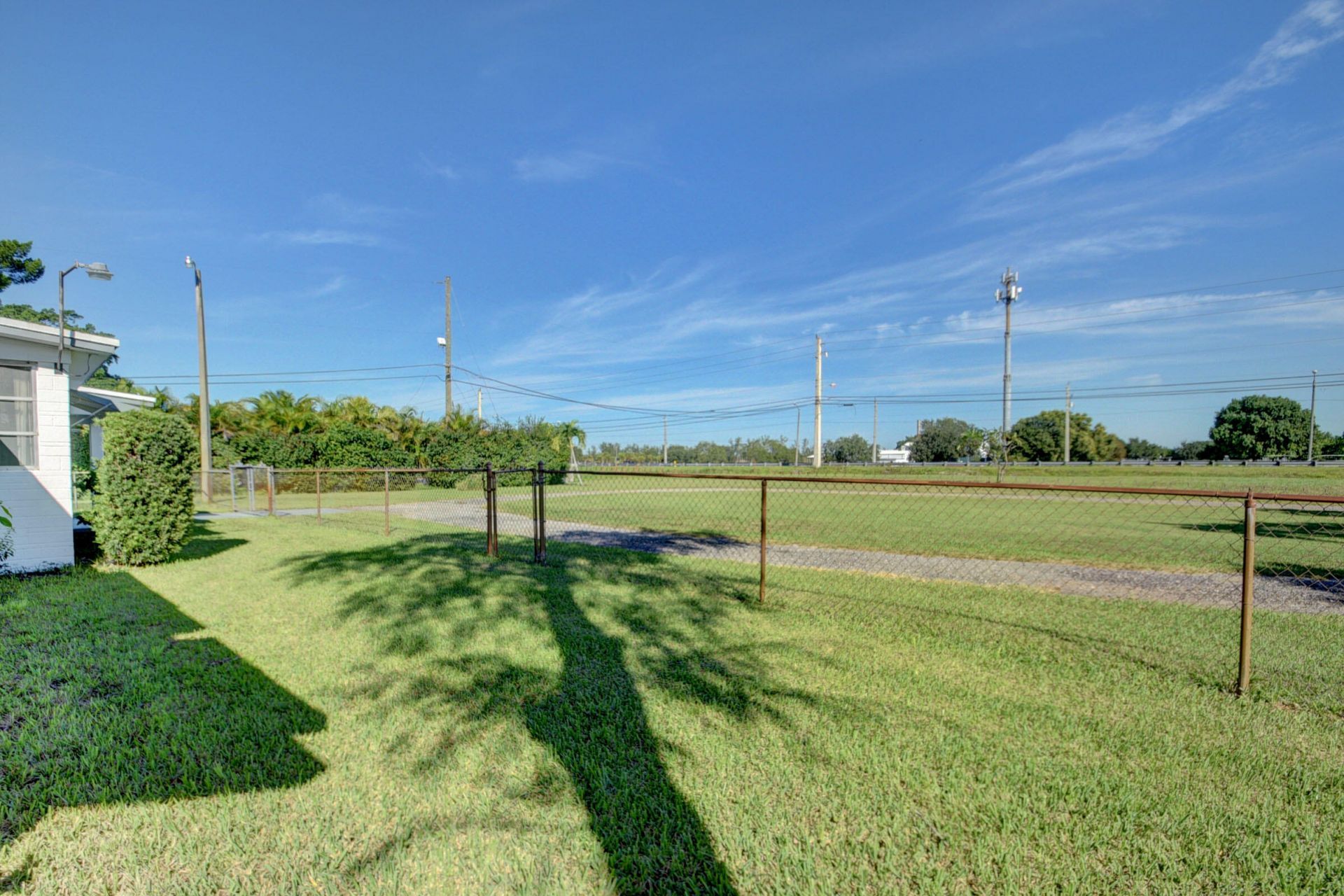 6698 Belvedere Road, West Palm Beach, FL 33413 Photo