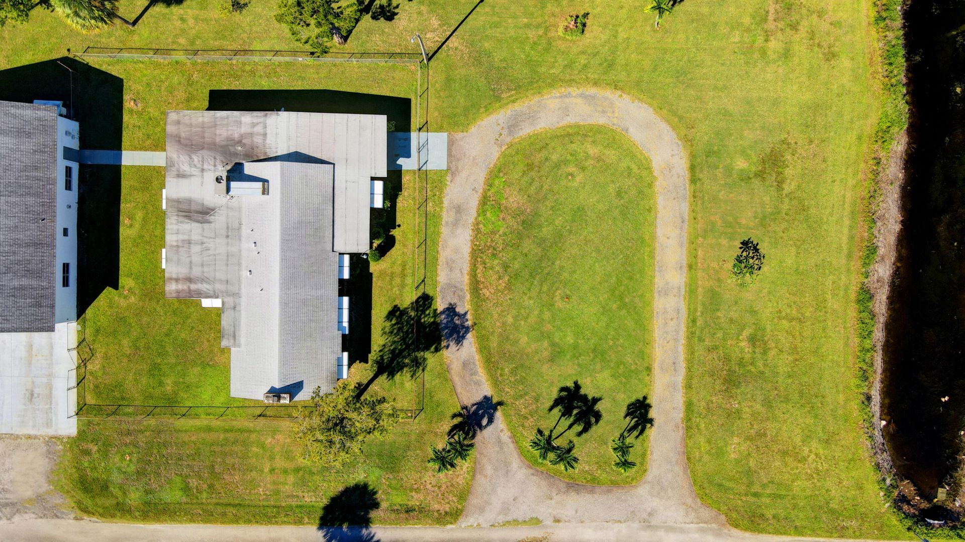 6698 Belvedere Road, West Palm Beach, FL 33413 Photo