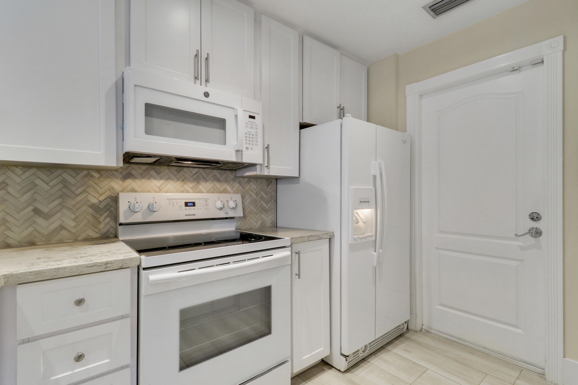 6 Oakleaf Court, Tequesta, FL 33469 Photo