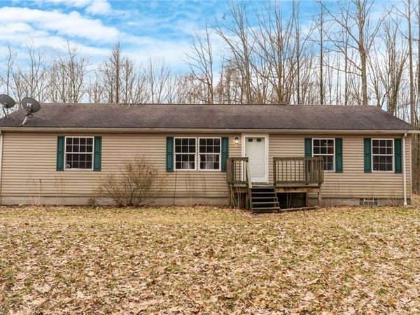 1367 Housel Craft Road , Bristolville, OH 44402