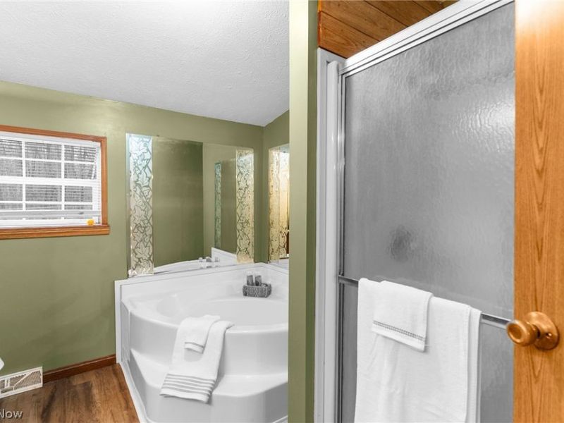 1367 Housel Craft Road, Bristolville, OH 44402 Photo 19