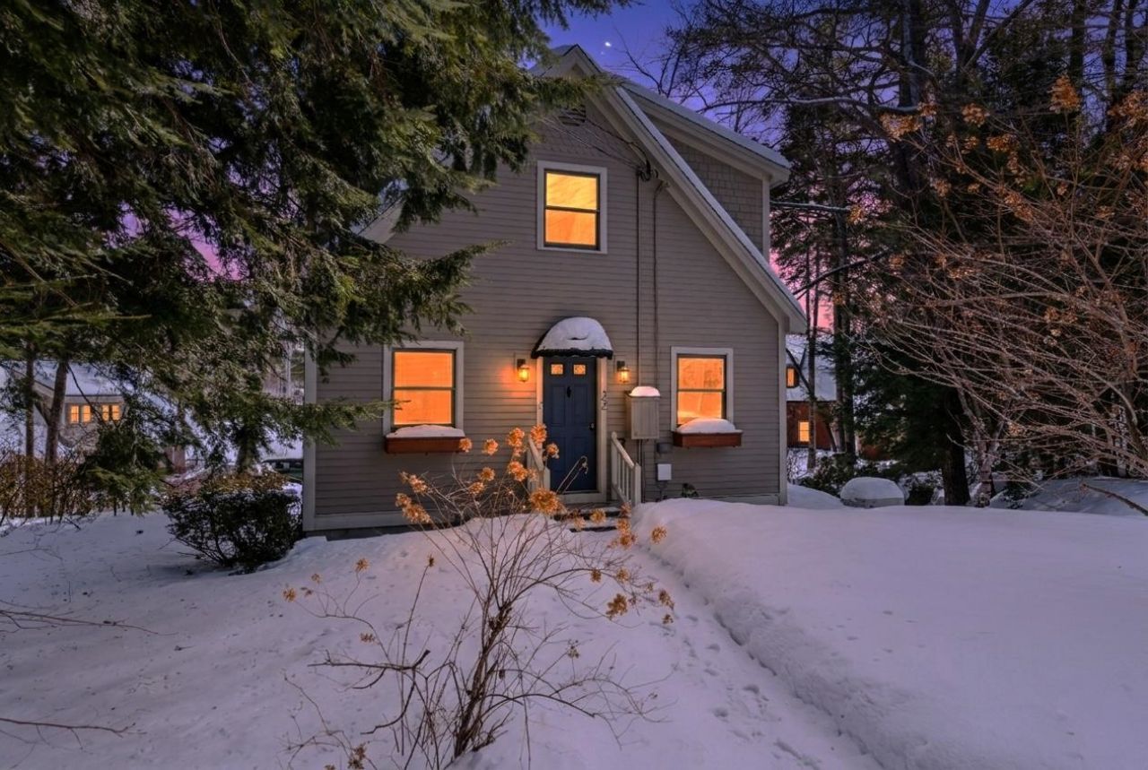 22 Crescent Lane, Hebron, NH 03241 Main Photo