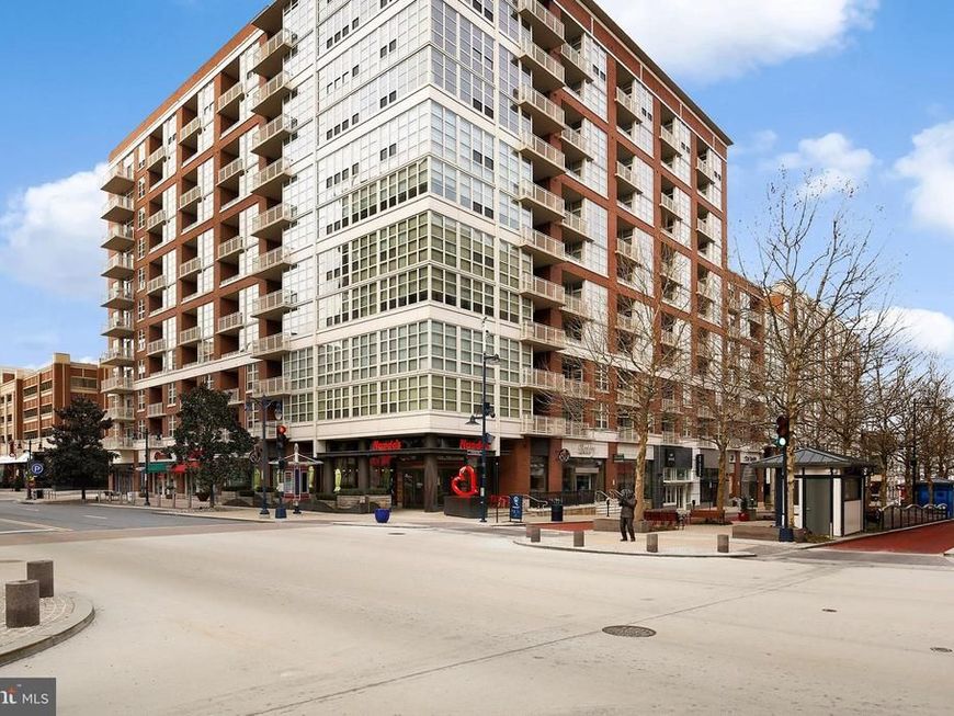 157 Fleet Street, Unit 1001, Oxon Hill, MD 20745 Main Photo