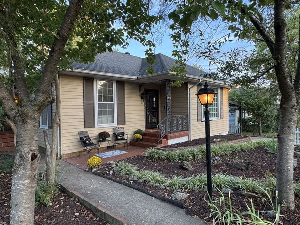 703 Lawrence St , Old Hickory, TN 37138