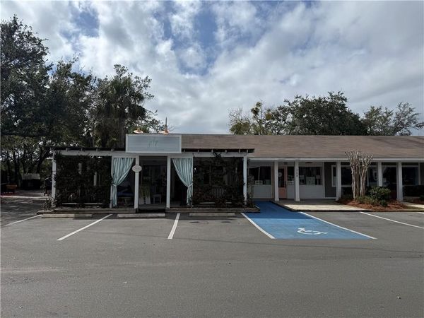 269 Redfern Village Drive, St Simons Island, GA 31522