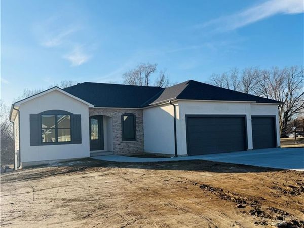 14049 Millstone Boulevard, St Joseph, MO 64505