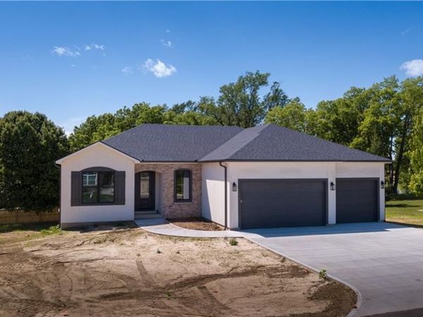 14049 Millstone Boulevard, St Joseph, MO 64505