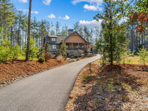 1267 Ten Whigs Ridge, Nebo, NC 28761