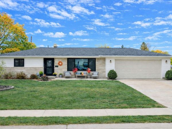 309 Cole Drive, Wapakoneta, OH 45895