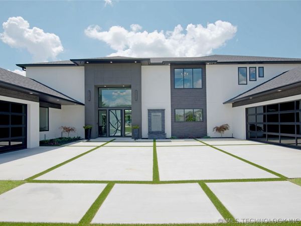 3576 W 77th Street S, Tulsa, OK 74132