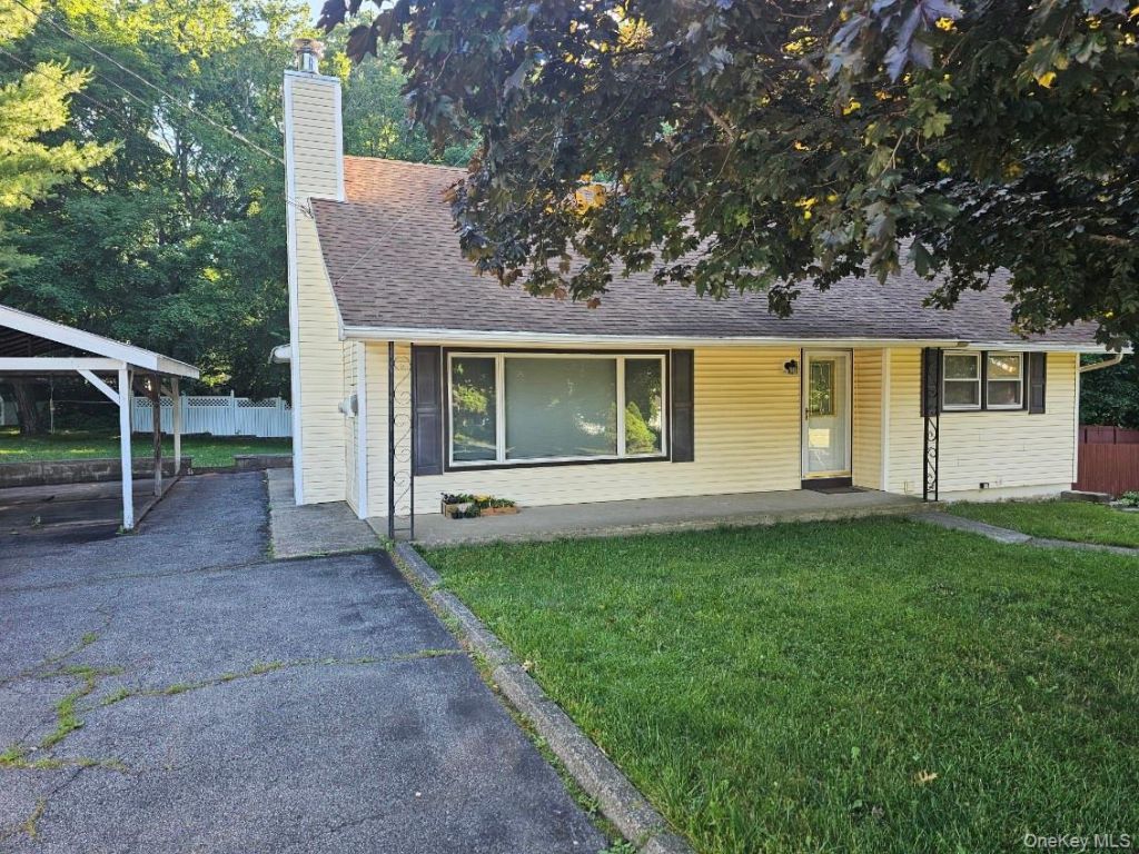 15 Scotchtown Place, Middletown, NY 10941 Main Photo