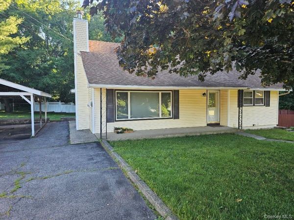 15 Scotchtown Place, Middletown, NY 10941