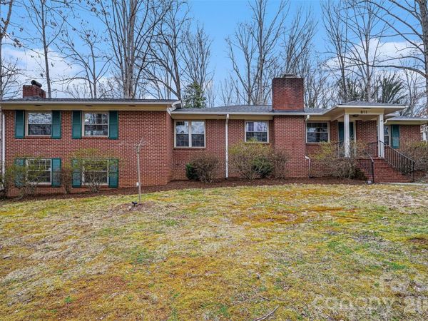 811 Parkwood Road, Shelby, NC 28150