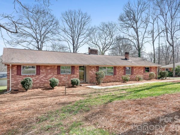 183 Kingsway Circle , Charlotte, NC 28214