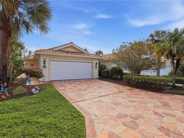 4198 Los Altos CT, NAPLES, FL 34109