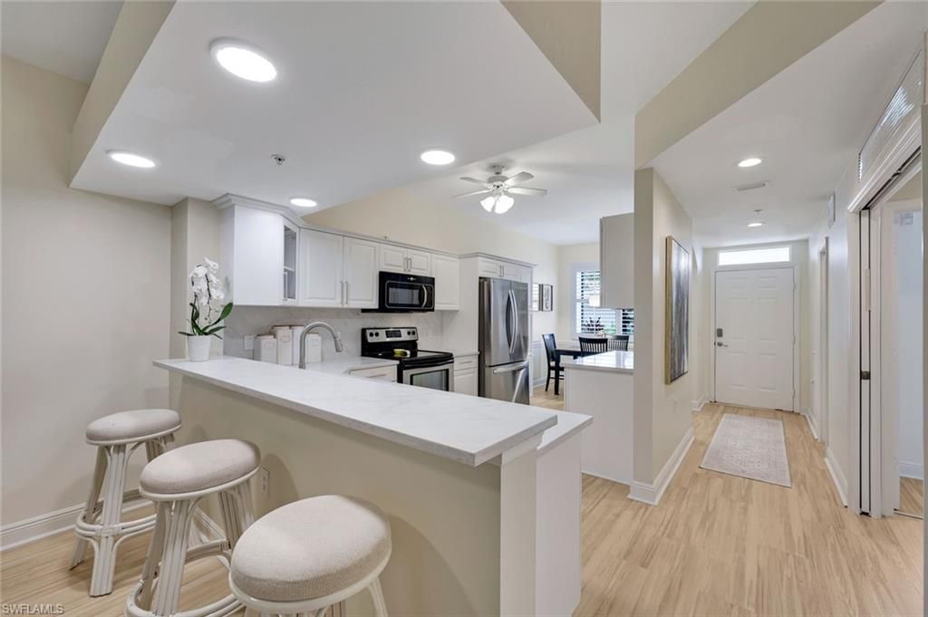 2350 Hidden Lake Ct, Unit 8511, Naples, FL 34112 Photo