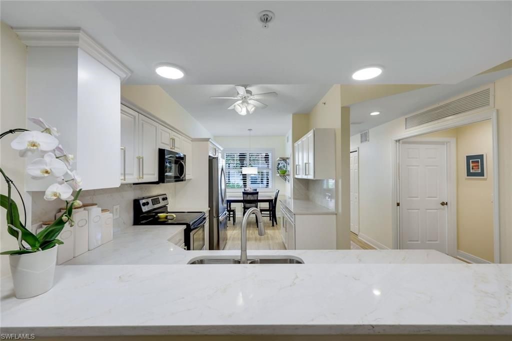 2350 Hidden Lake Ct, Unit 8511, Naples, FL 34112 Photo